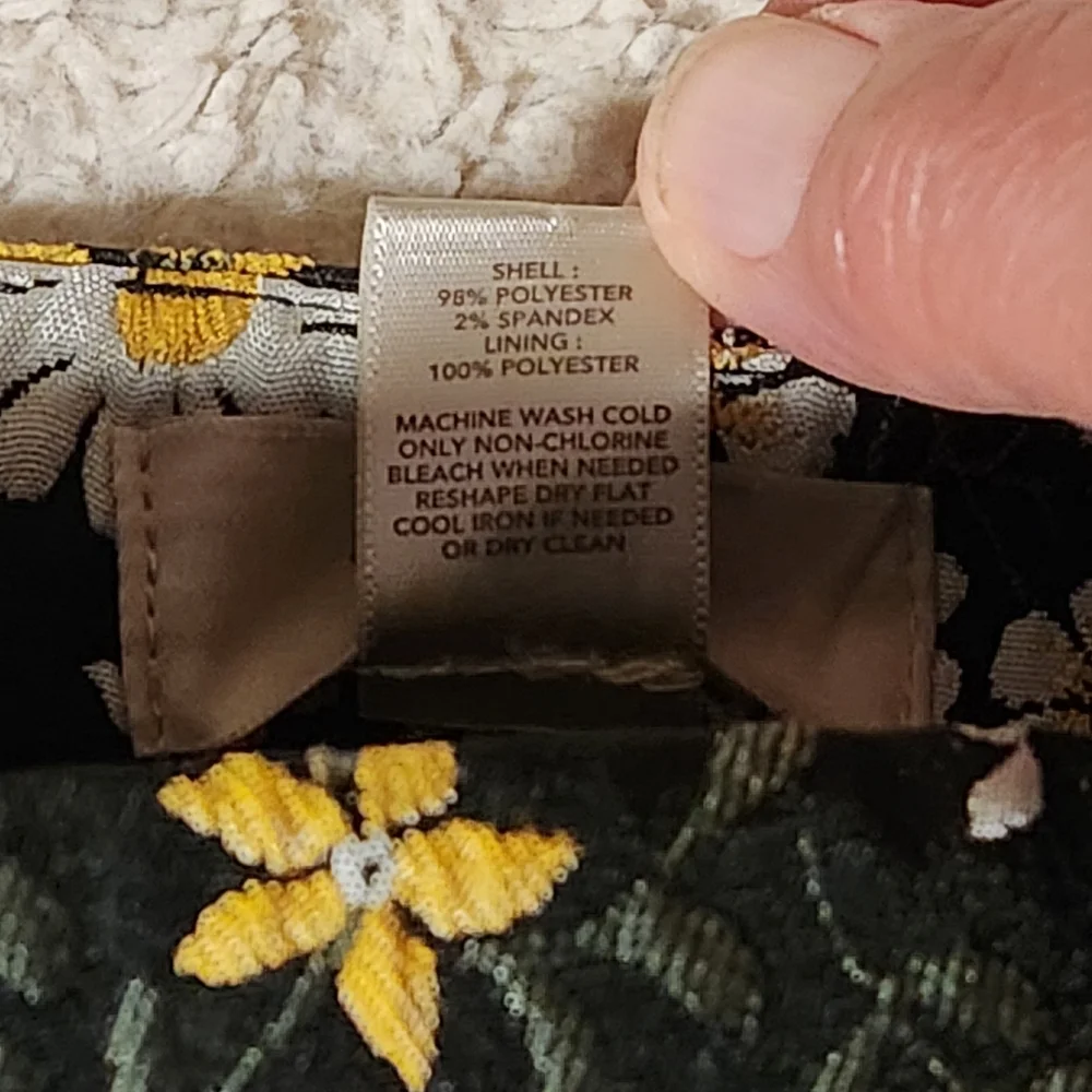 Loft Floral Jacquard Mini Skirt  Womens Sz 2P Tapestry Black Yellow Daisys Lined